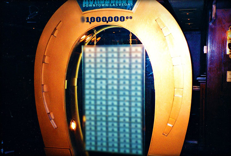 Витрина в казино «Подкова»